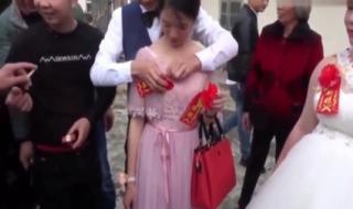 兄弟婚礼玩儿了新娘