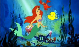 下水道的美人鱼照片