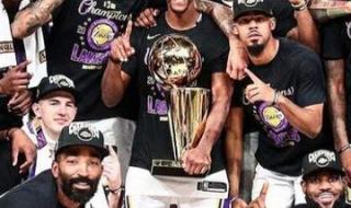 湖人首发阵容2020