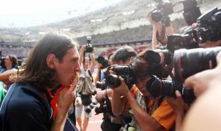 阿根廷男足抵达北京